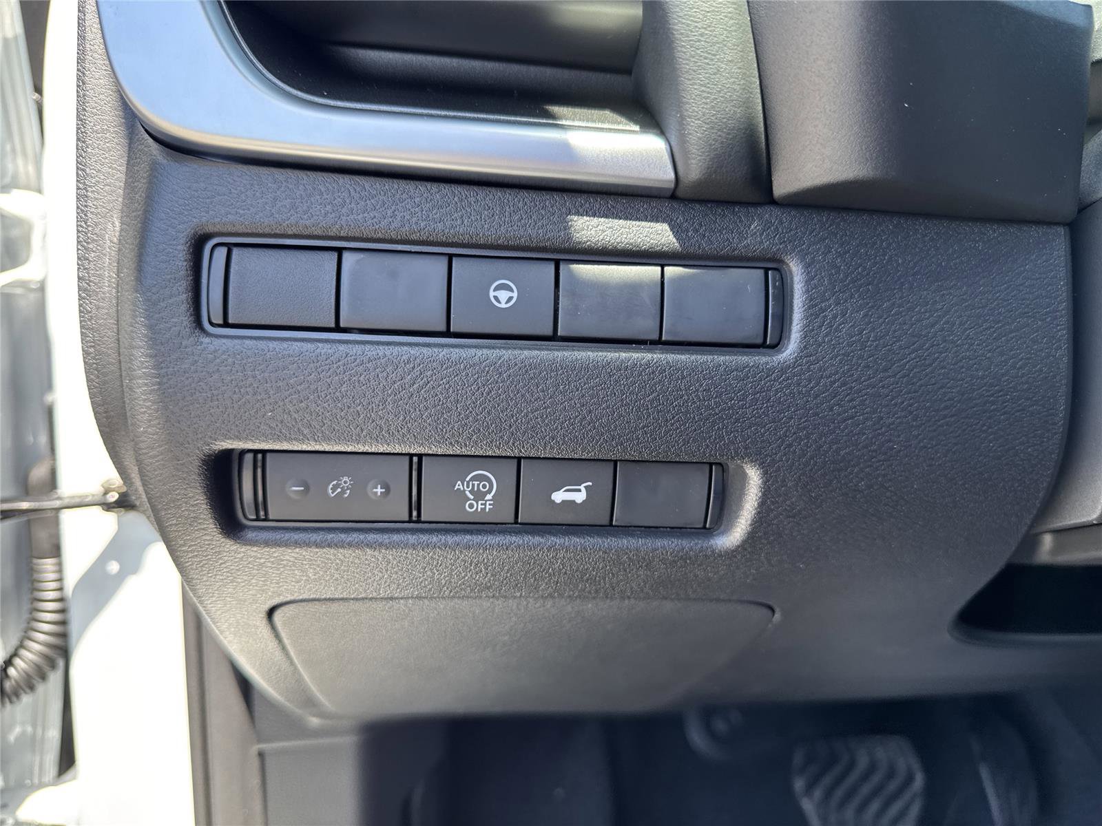 New 2026 Nissan Rogue SV w/ Cold Weather Package FWD image 19