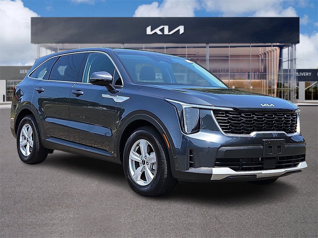 Certified 2025 Kia Sorento LX