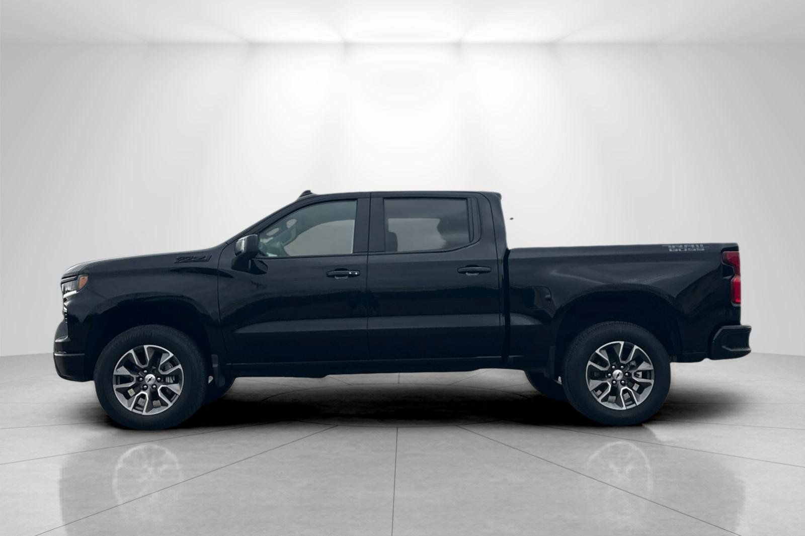 Used 2025 Chevrolet Silverado 1500 LT Trail Boss w/ LT Trail Boss Premium Package AWD/4WD image 6
