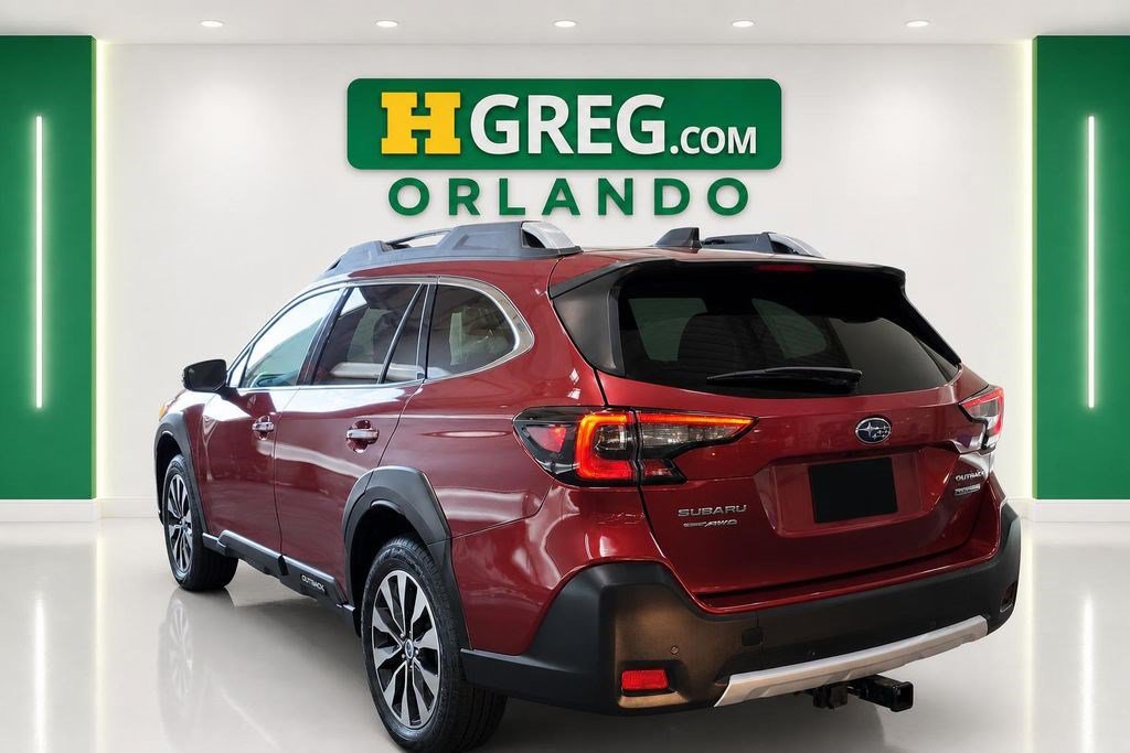 Used 2024 Subaru Outback Touring XT AWD/4WD image 2
