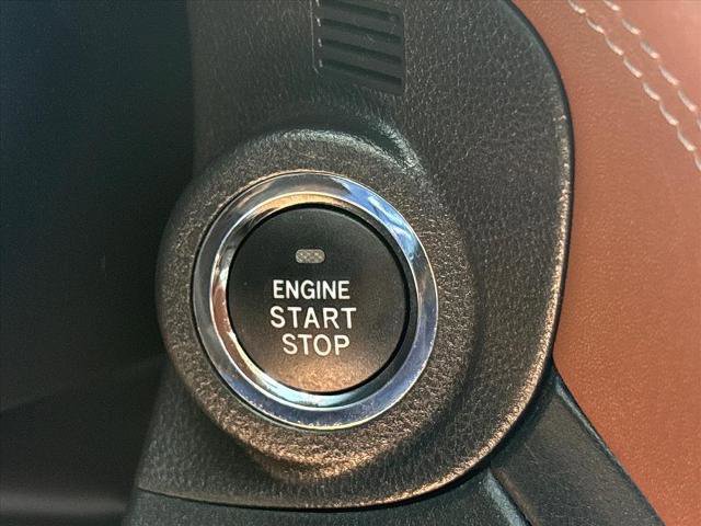 Used 2022 Subaru Outback Touring w/ Popular Package #2 image 17