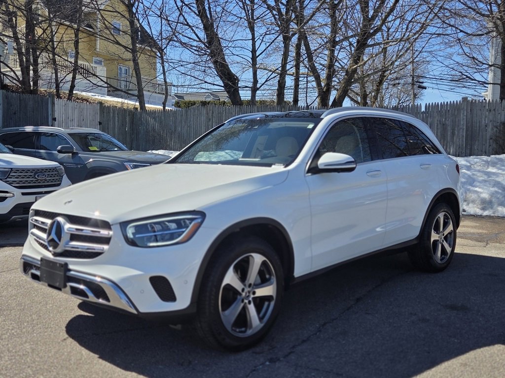 Used 2022 Mercedes-Benz GLC 300 4MATIC w/ Multimedia Package Lite image 2