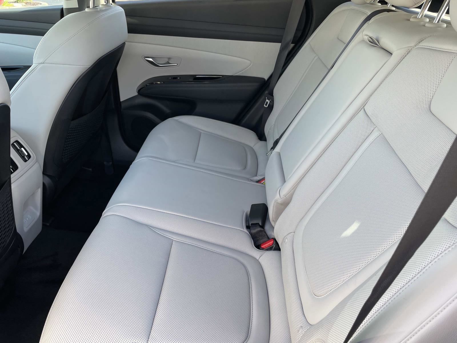 Used 2025 Hyundai Tucson Limited image 25