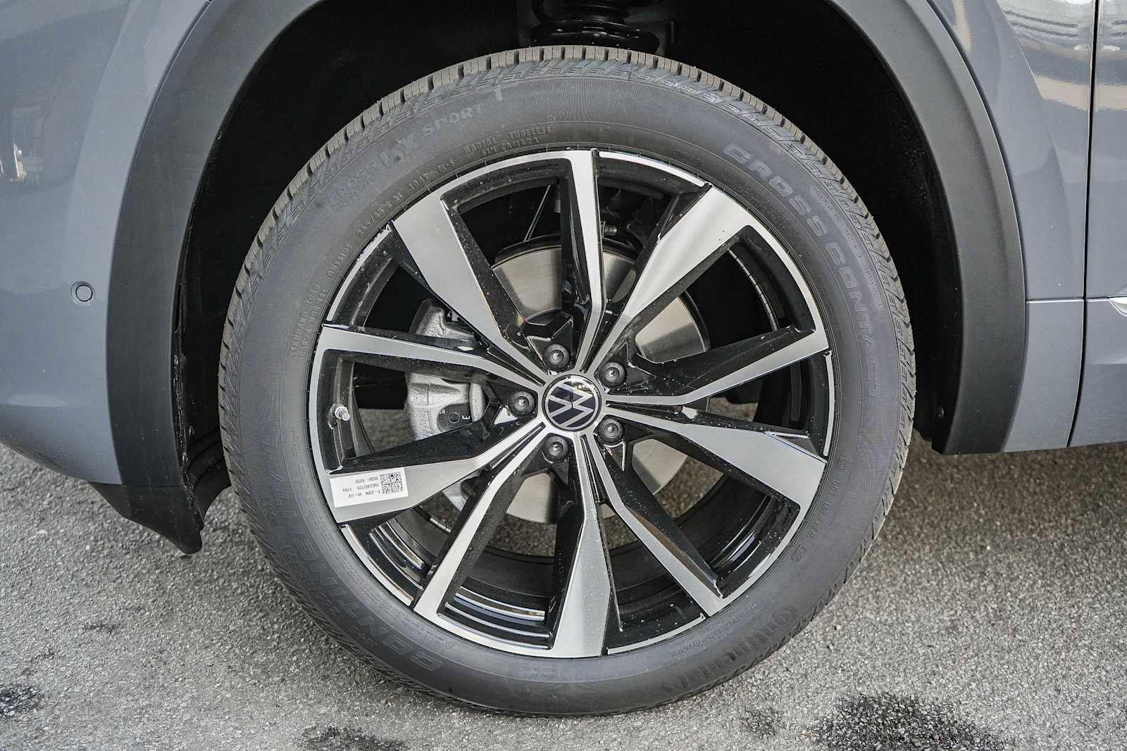 New 2026 Volkswagen Atlas SEL Premium R-Line image 11