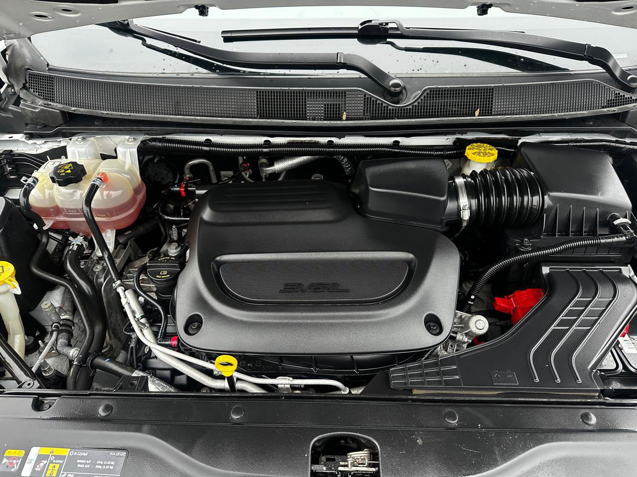 Used 2022 Chrysler Voyager LX FWD image 22