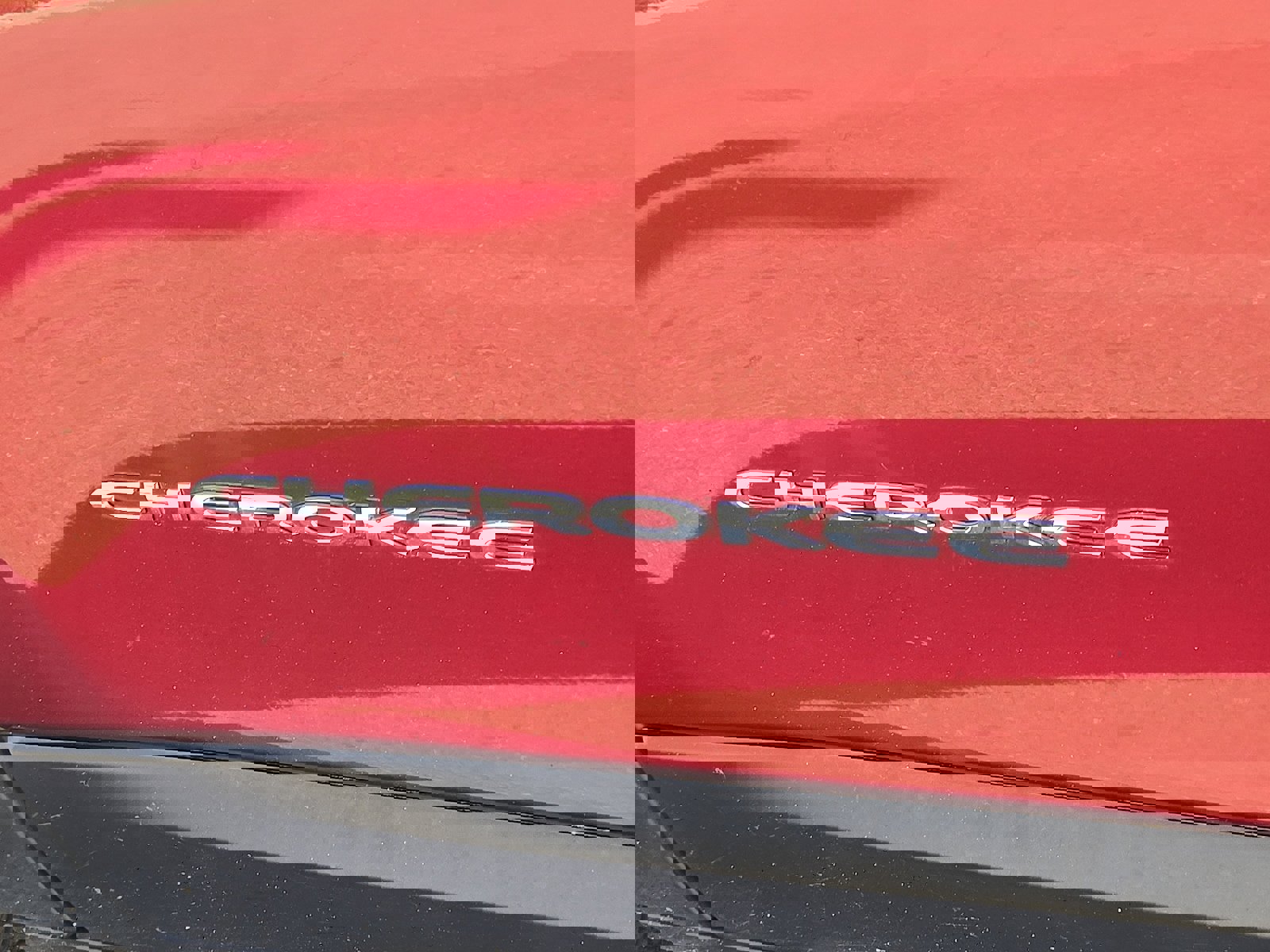 Used 2019 Jeep Cherokee Limited image 30