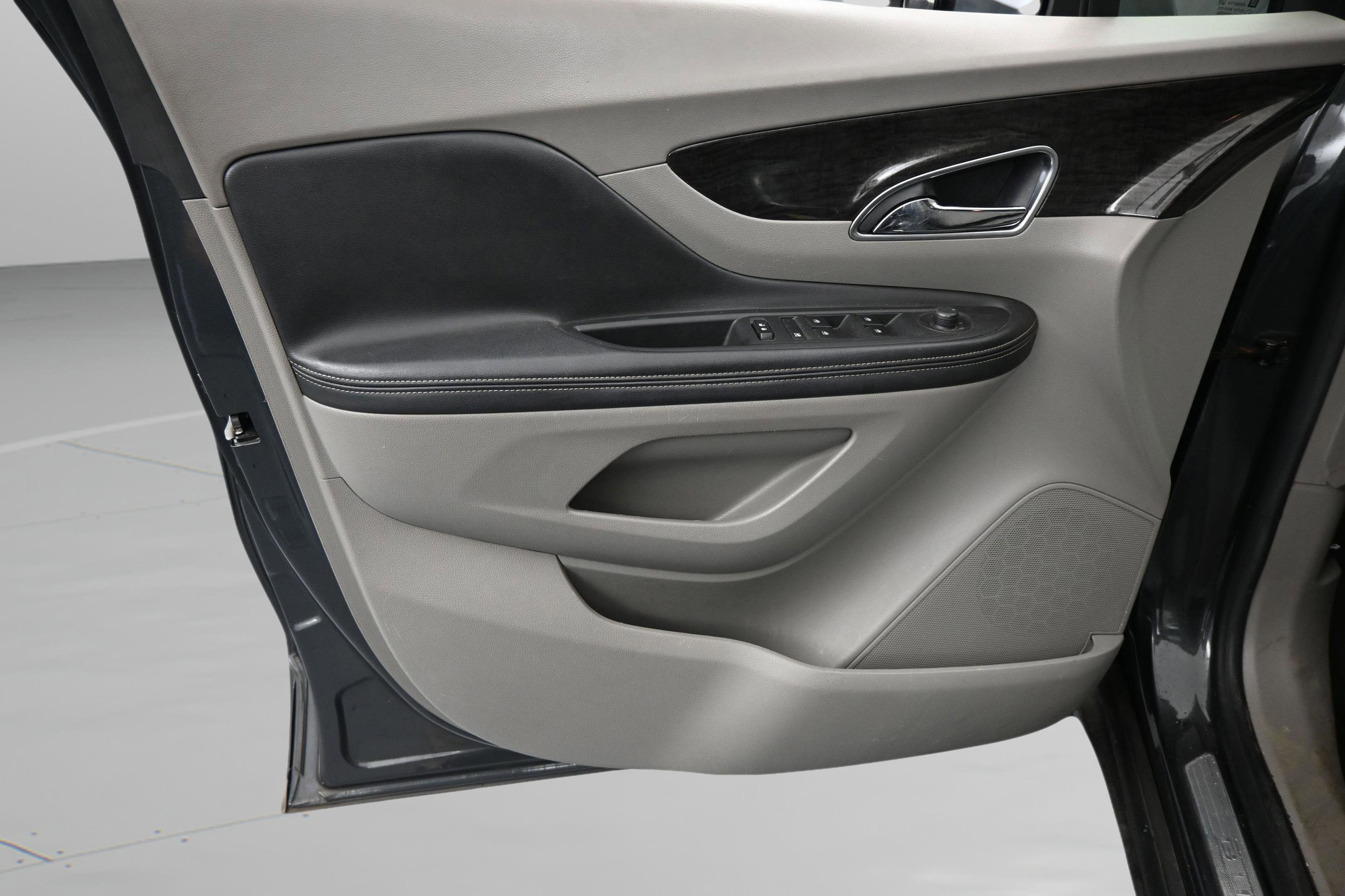 Used 2016 Buick Encore FWD image 32