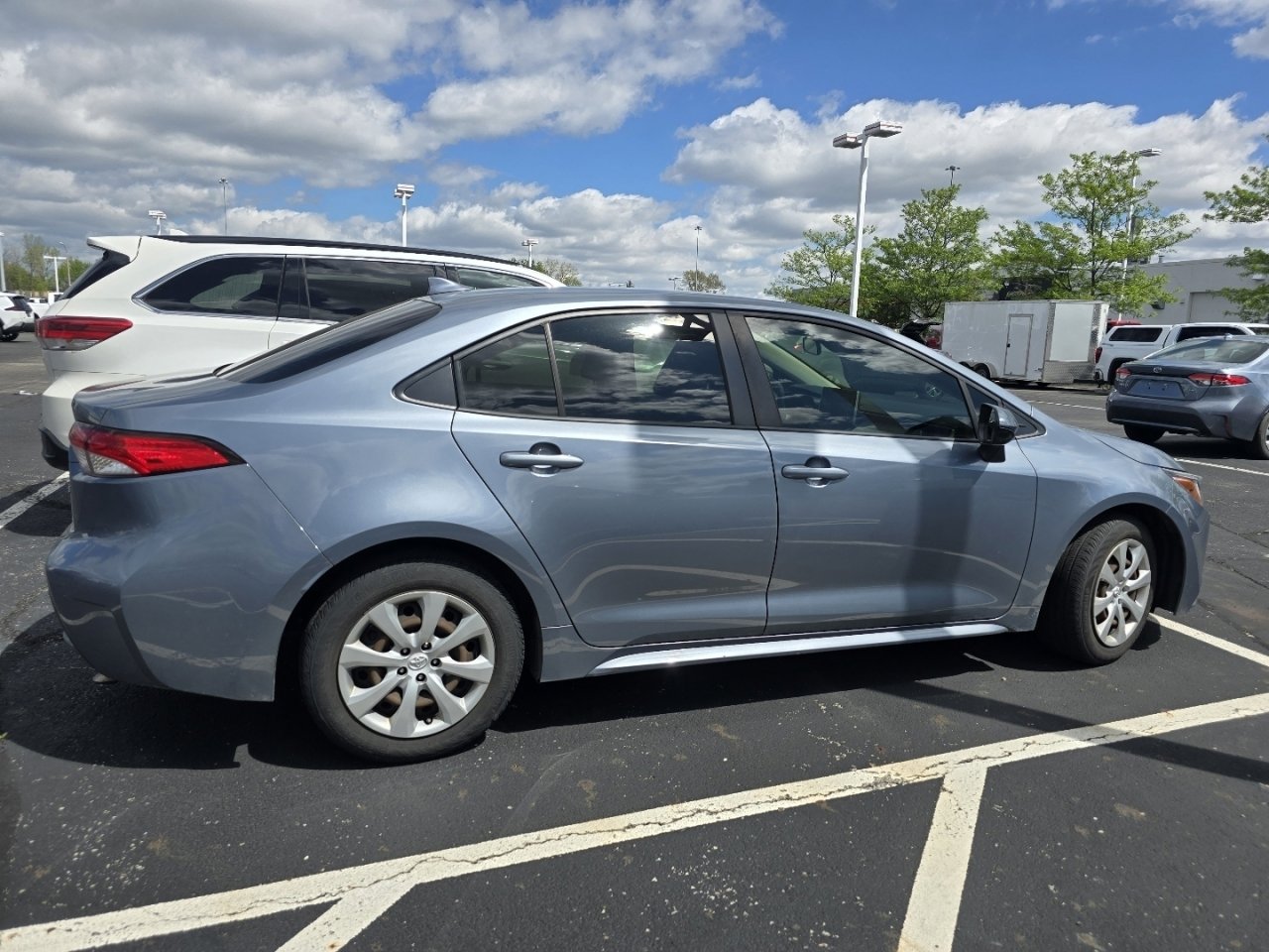 Used 2020 Toyota Corolla LE image 8