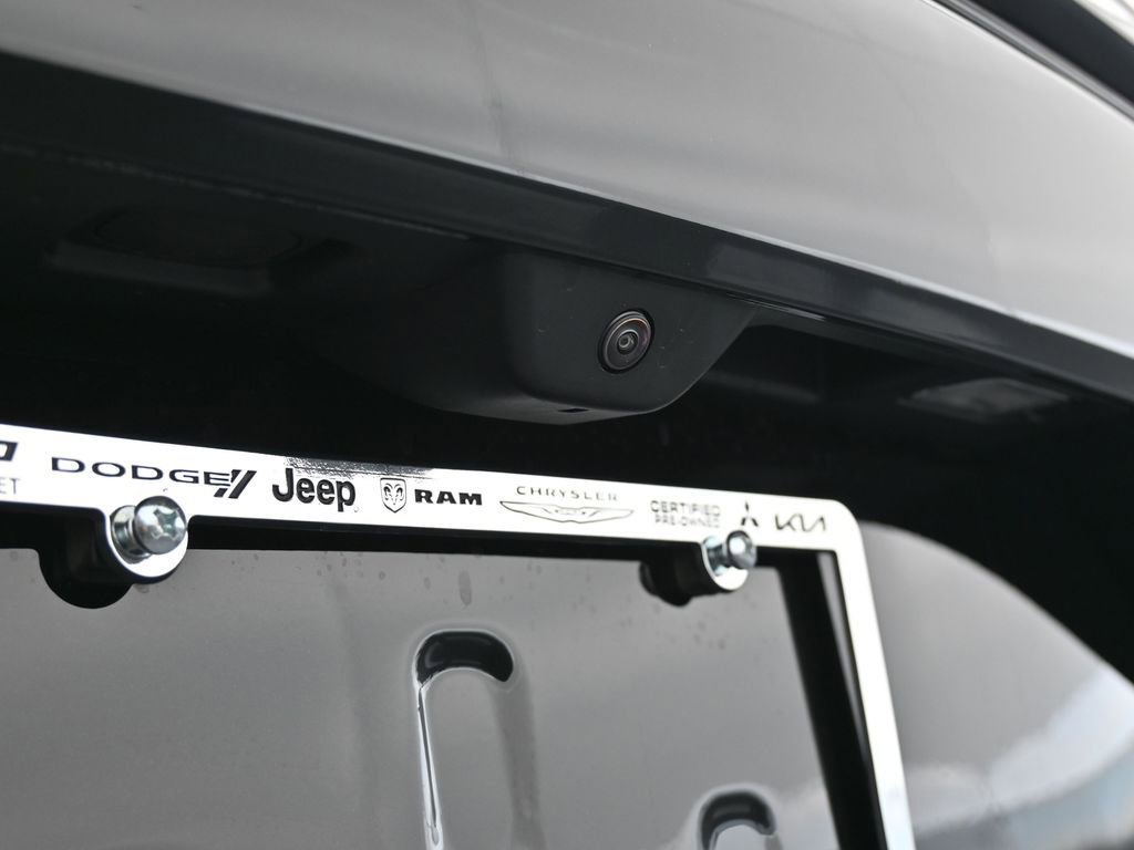 Used 2025 Jeep Grand Cherokee Limited image 26