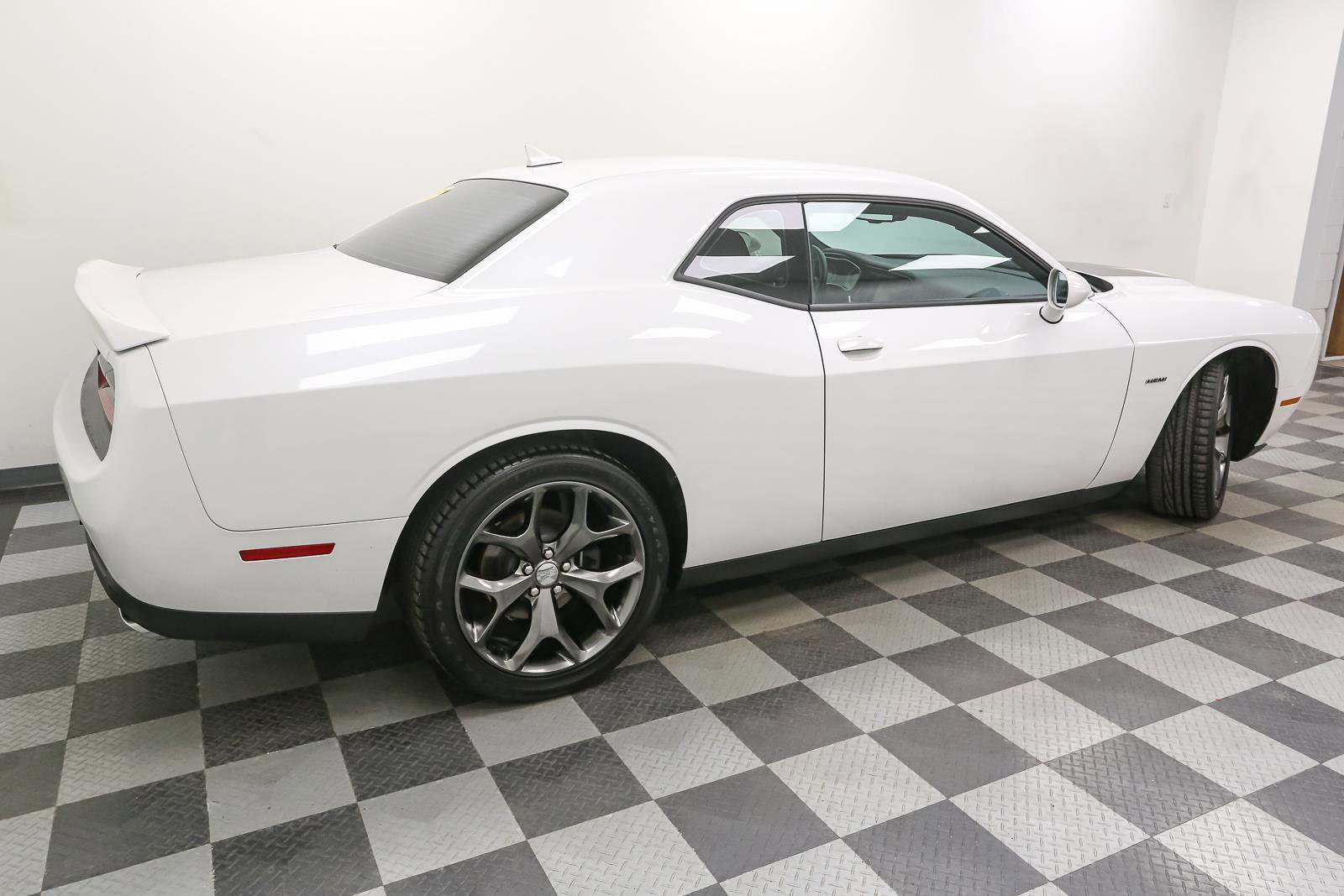 Used 2015 Dodge Challenger R/T Plus image 10