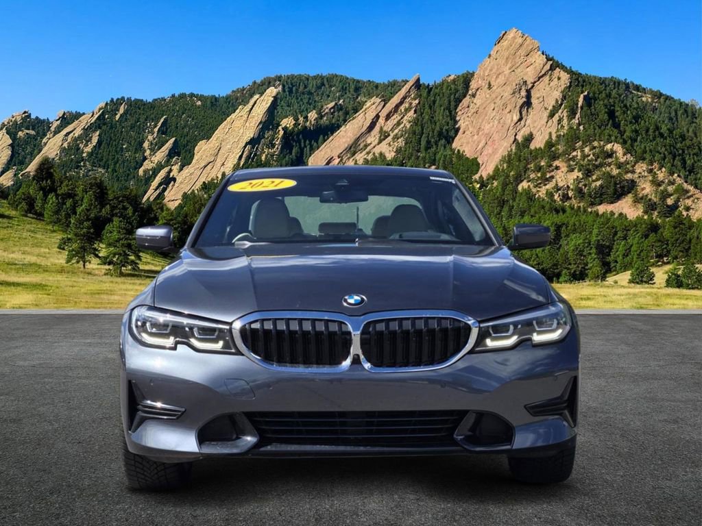 Used 2021 BMW 330i xDrive Sedan w/ Premium Package AWD/4WD image 2