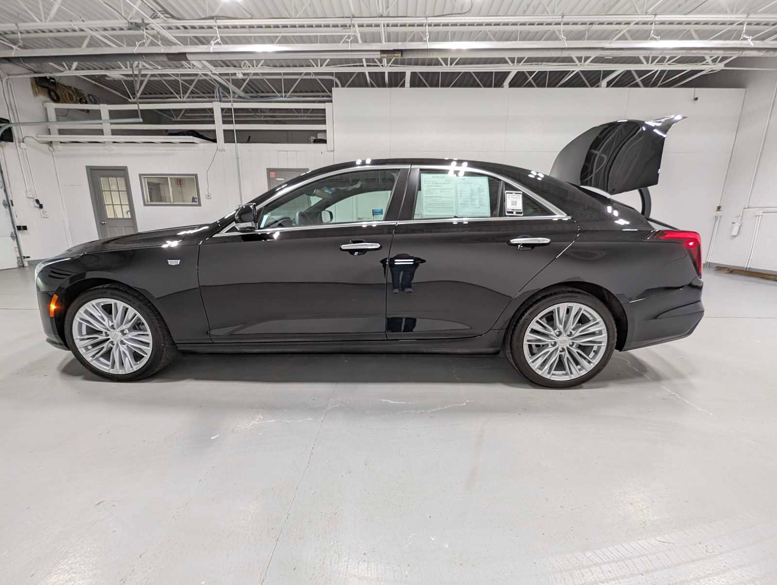 Certified 2023 Cadillac CT4 Premium Luxury image 12