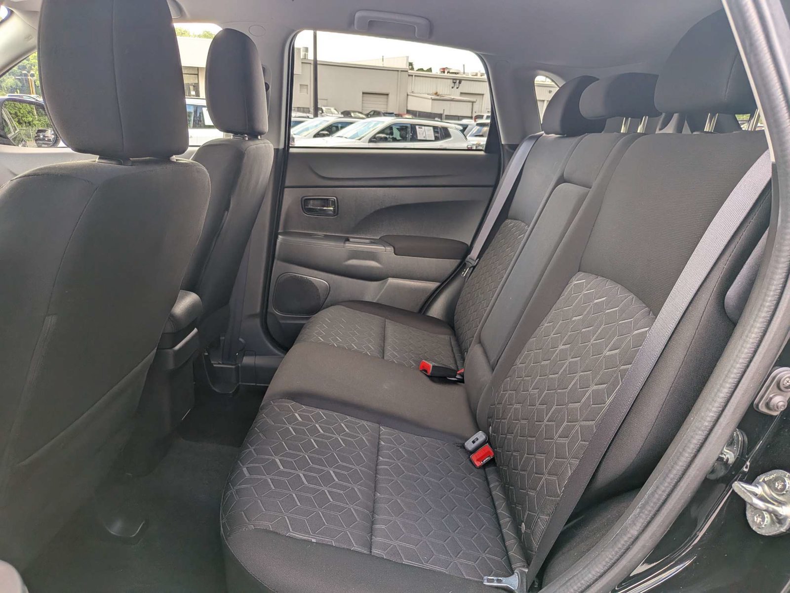 Used 2025 Mitsubishi Outlander Sport AWD image 13