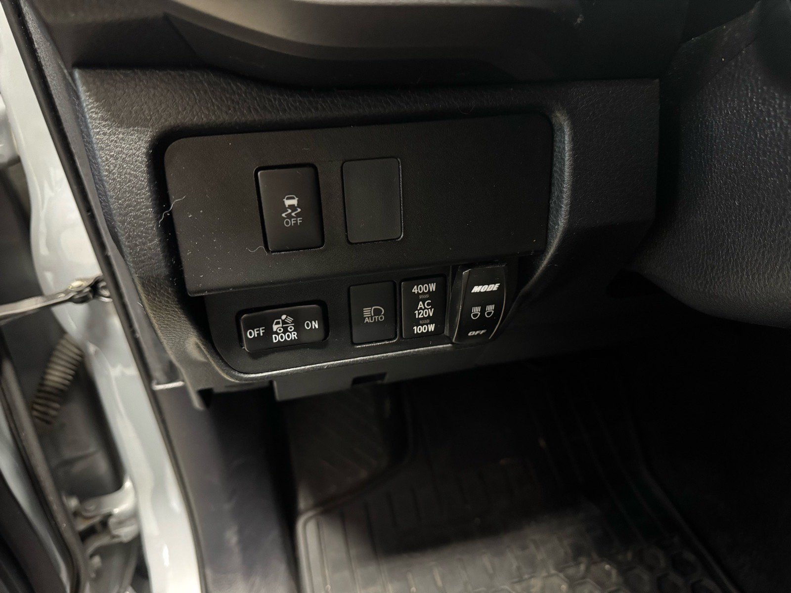 Used 2021 Toyota Tacoma TRD Sport AWD/4WD image 16