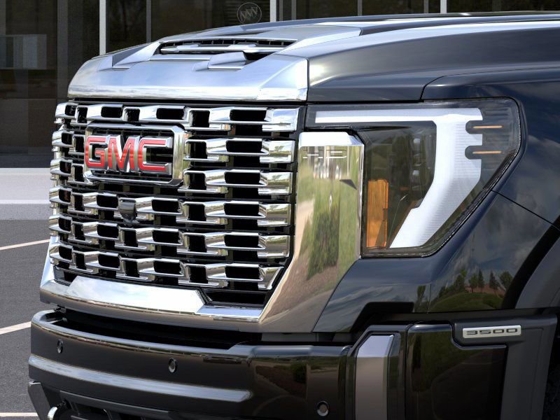 New 2025 GMC Sierra 3500 Denali w/ Denali Reserve Package image 13
