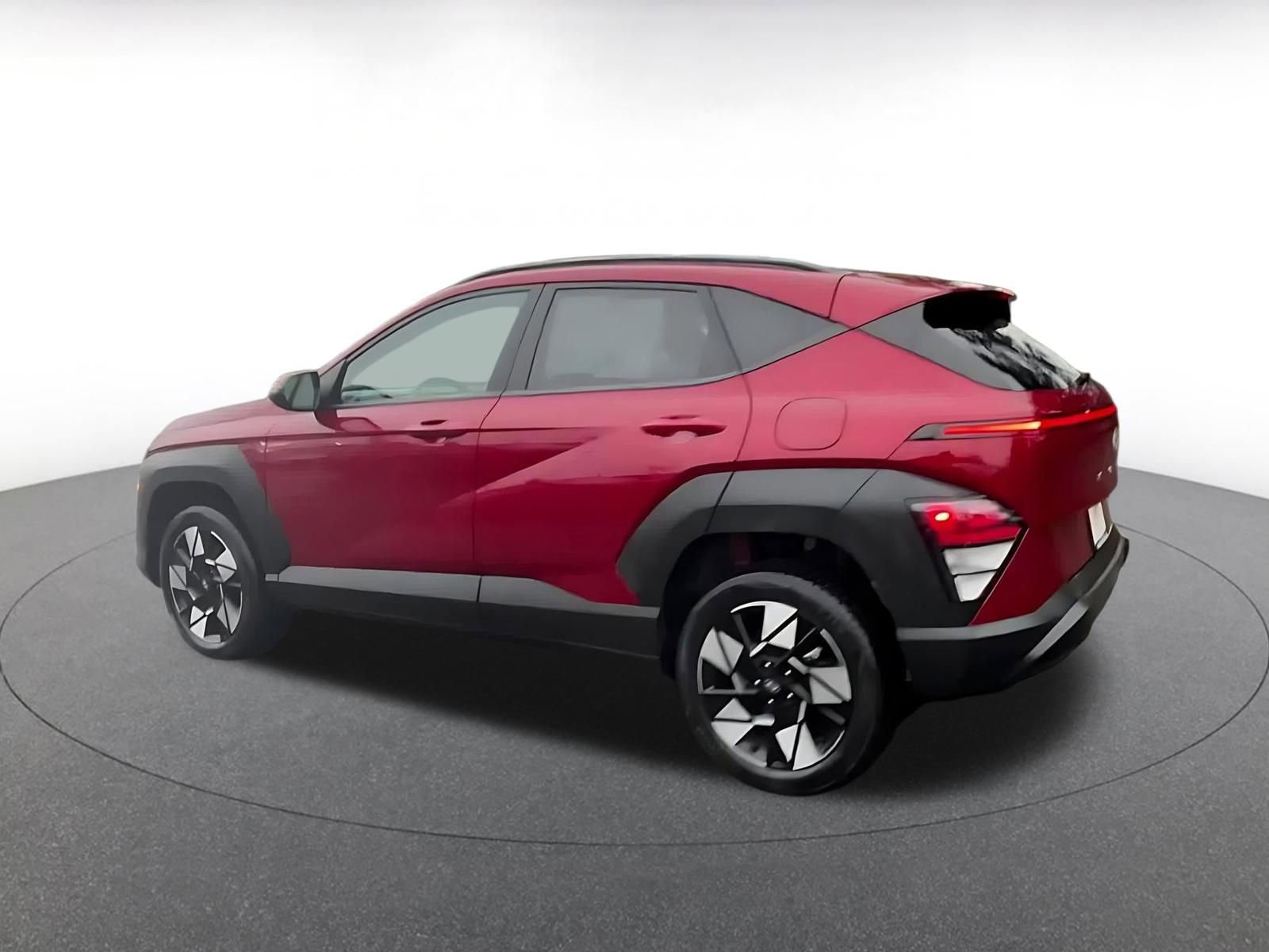 Used 2025 Hyundai Kona SEL image 10