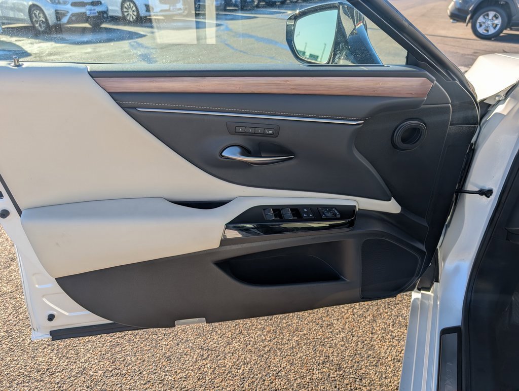 Used 2023 Lexus ES 350 w/ Premium Package image 13