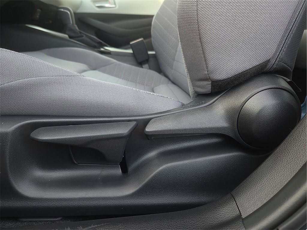 New 2026 Toyota Corolla SE image 18