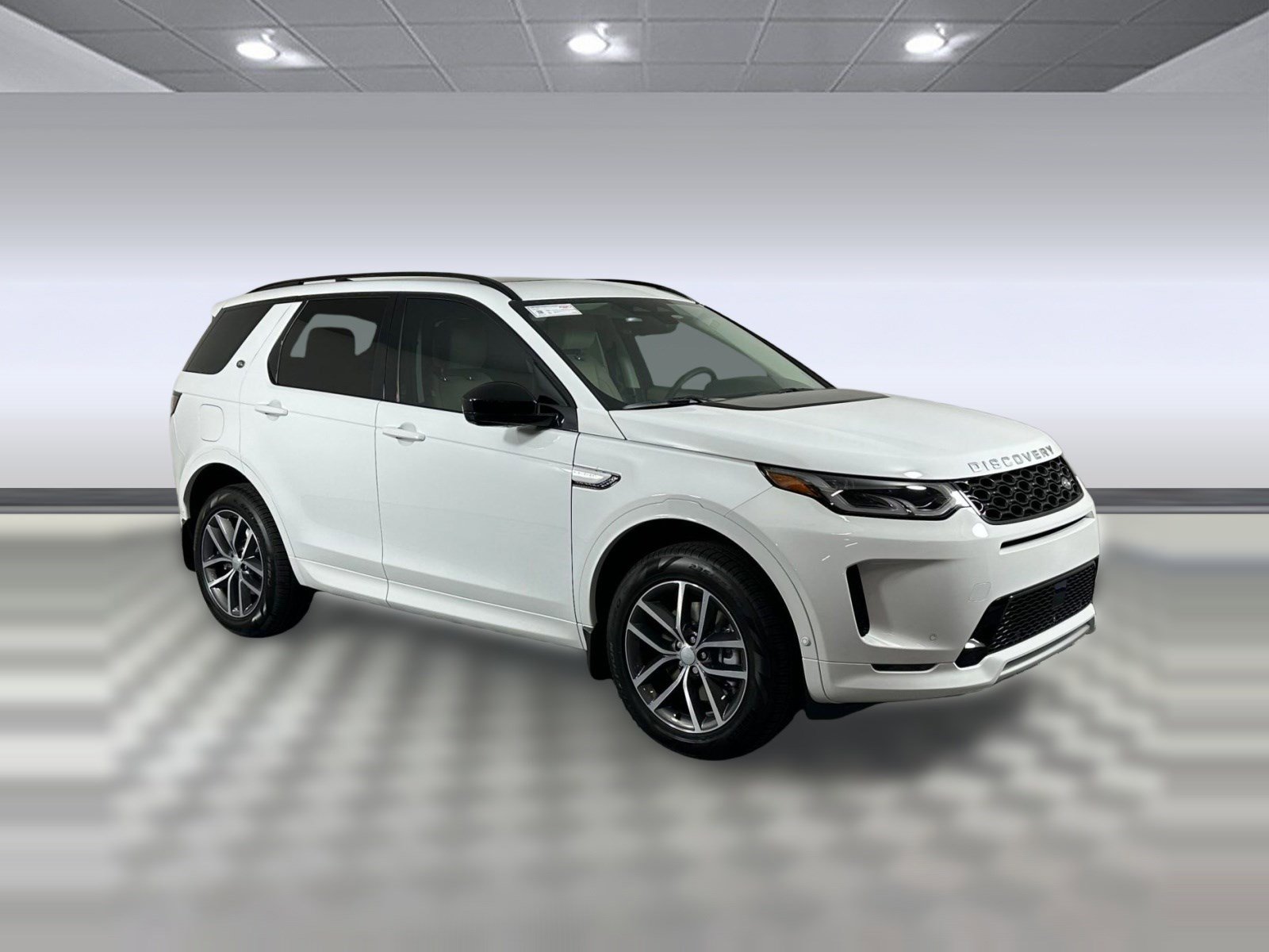 Used 2025 Land Rover Discovery Sport S image 7