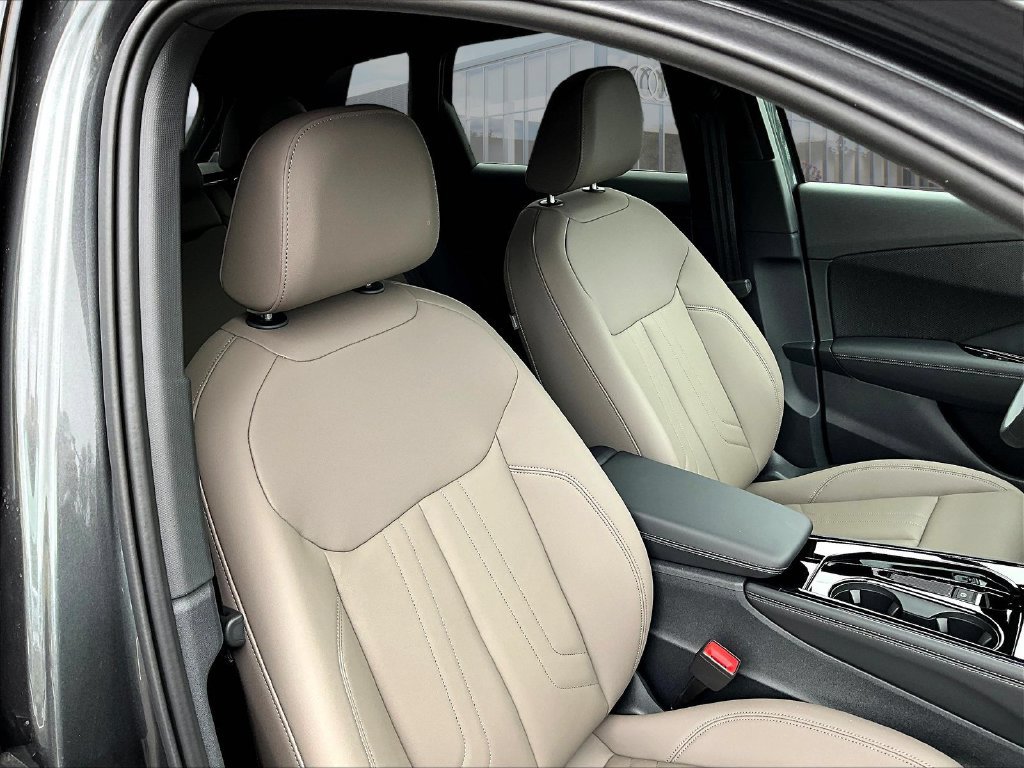 New 2026 Audi Q3 quattro 2.0T AWD/4WD image 11