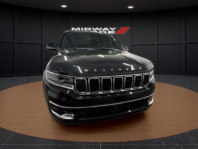 Used 2024 Jeep Wagoneer Series III AWD/4WD image 5