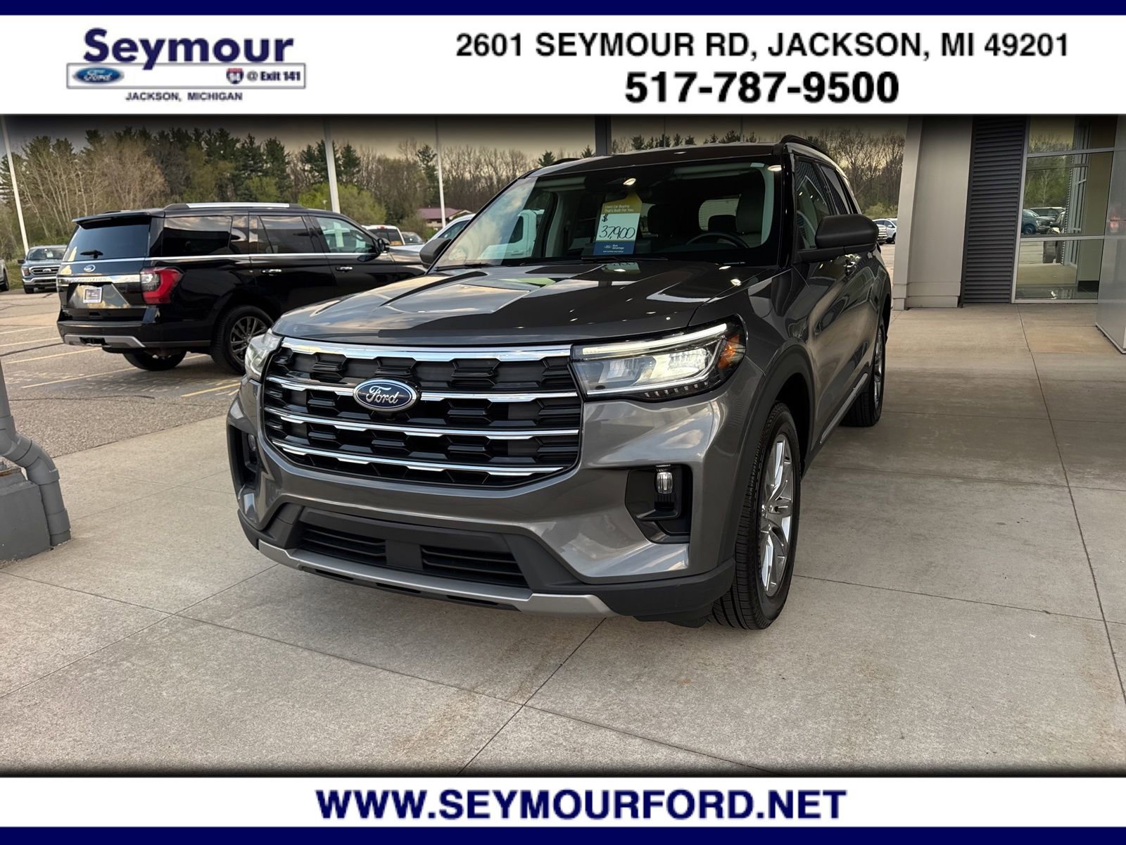 Certified 2025 Ford Explorer Active w/ Active Comfort Package AWD/4WD image 1