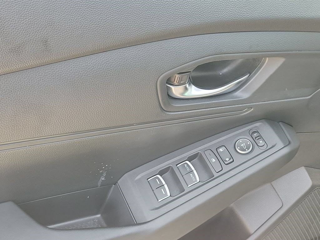 Used 2023 Honda Accord LX image 21