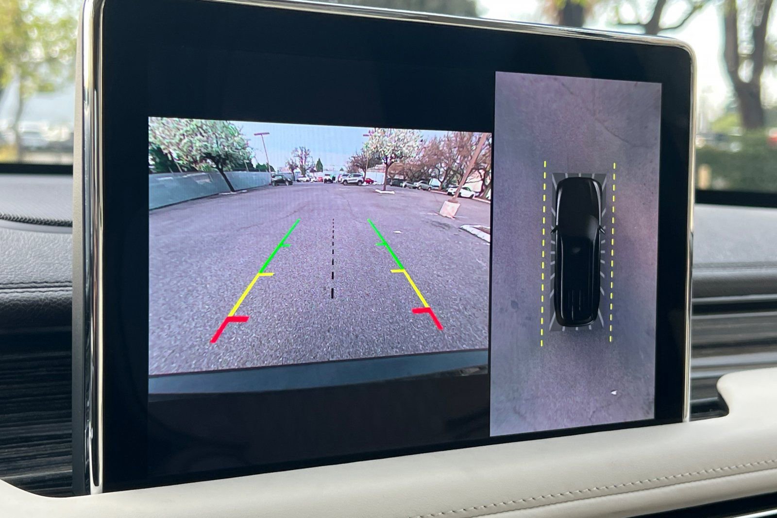 Certified 2023 Lincoln Aviator Black Label Grand Touring w/ Class IV Trailer Tow Package image 21