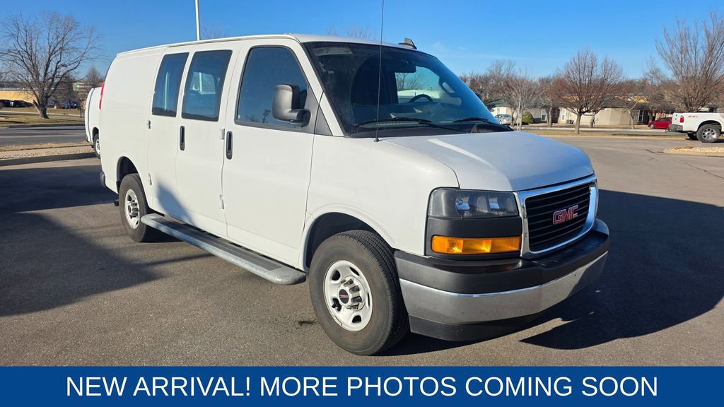 Used 2024 GMC Savana 2500 w/ Driver Convenience Package image 7