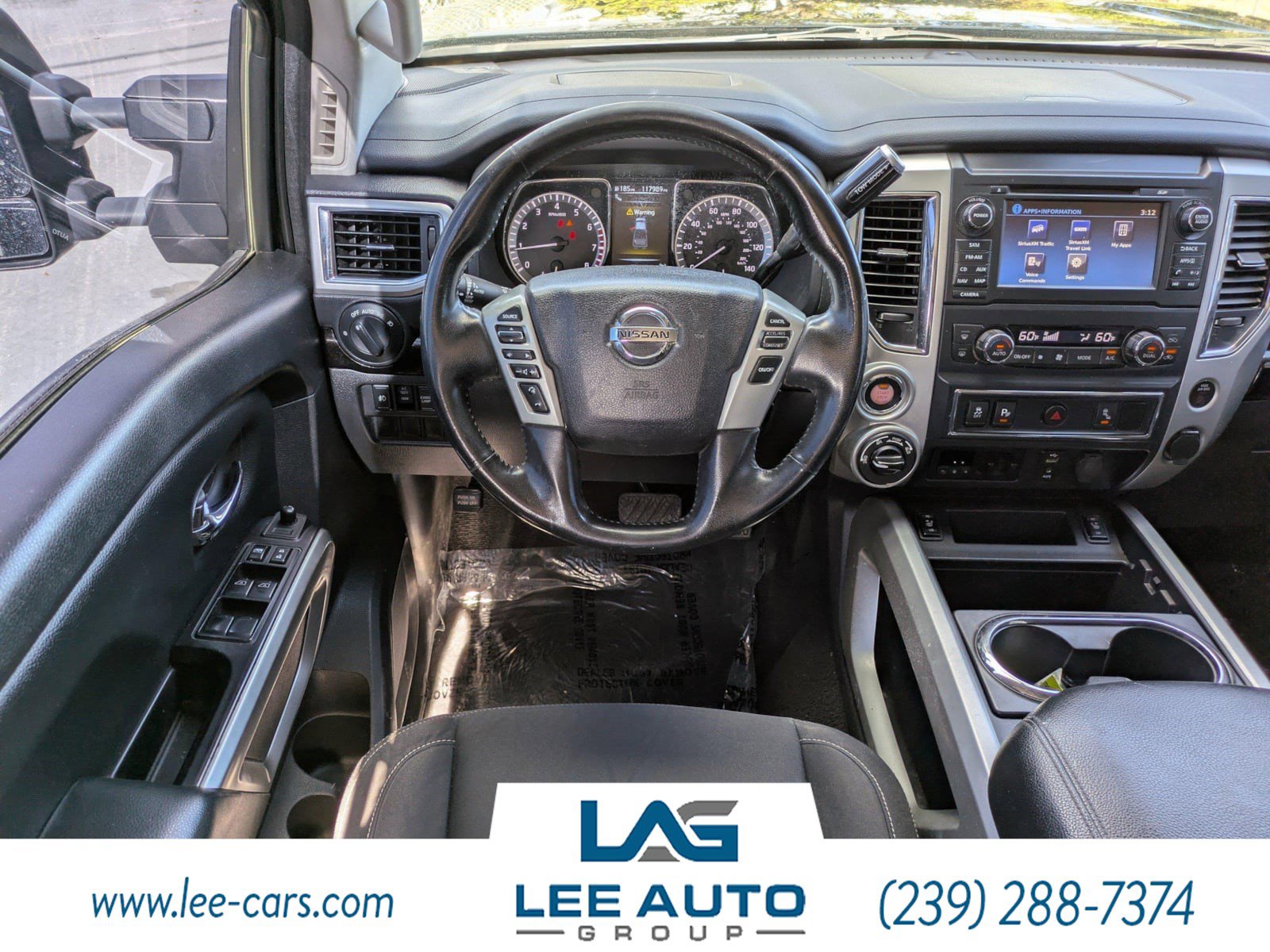 Used 2017 Nissan Titan SV AWD/4WD image 12