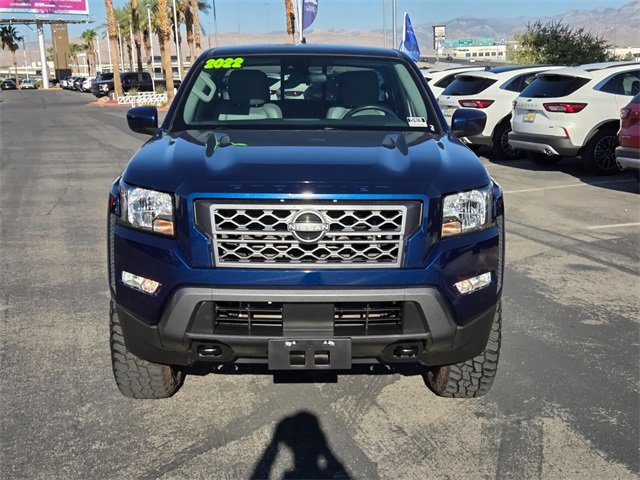 Used 2022 Nissan Frontier SV image 2