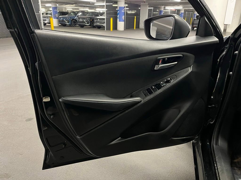 Used 2016 Scion iA Base image 15