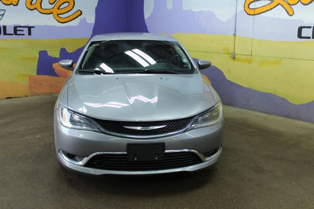 Used 2015 Chrysler 200 Limited w/ Comfort Group FWD image 3