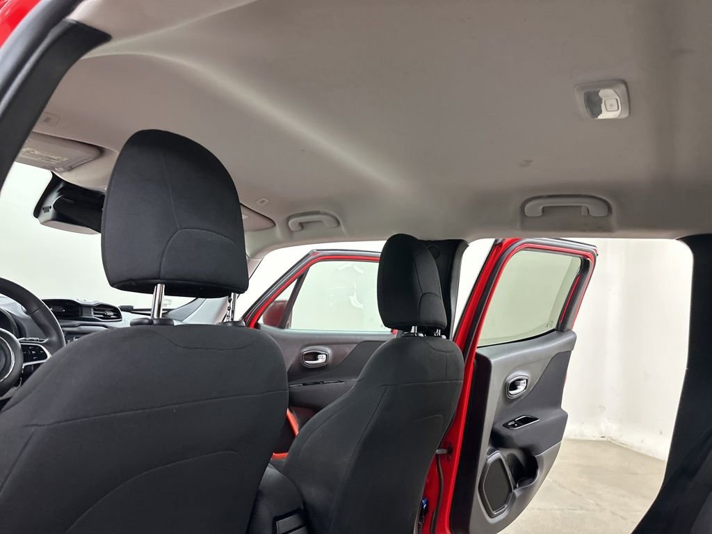 Used 2020 Jeep Renegade Sport image 26