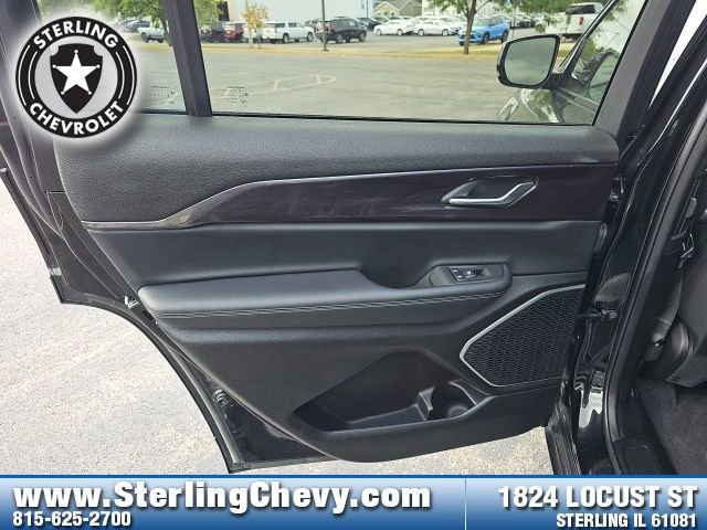 Used 2022 Jeep Grand Cherokee L Laredo image 22