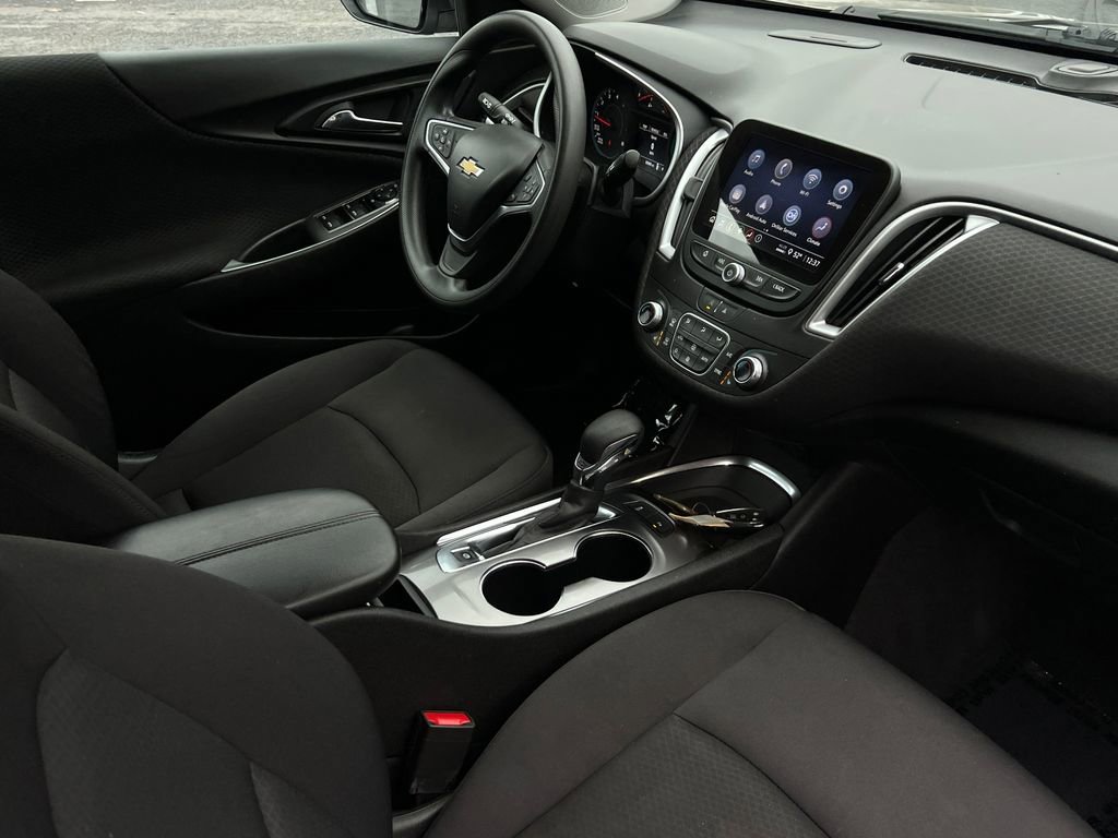 Used 2023 Chevrolet Malibu LT w/ Driver Confidence Package image 11