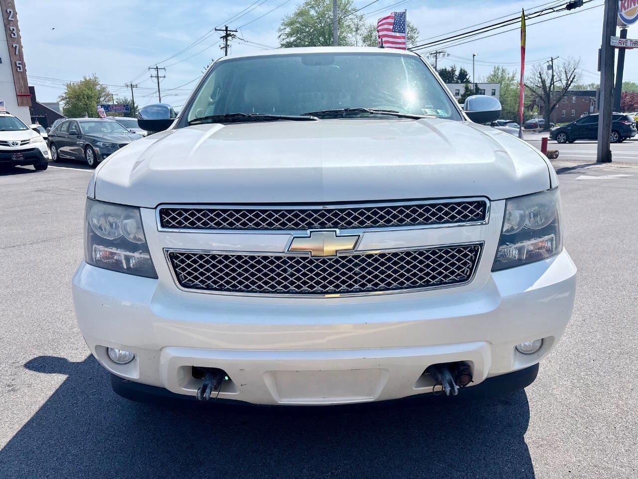 Used 2011 Chevrolet Tahoe LTZ AWD/4WD image 10