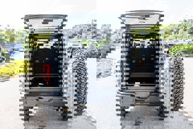 New 2025 Ford Bronco Badlands image 54