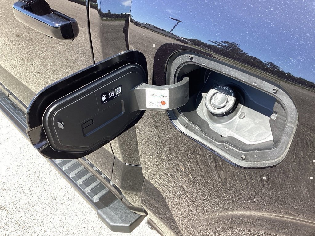 New 2025 Ford F150 Lariat w/ Equipment Group 501A Mid image 14