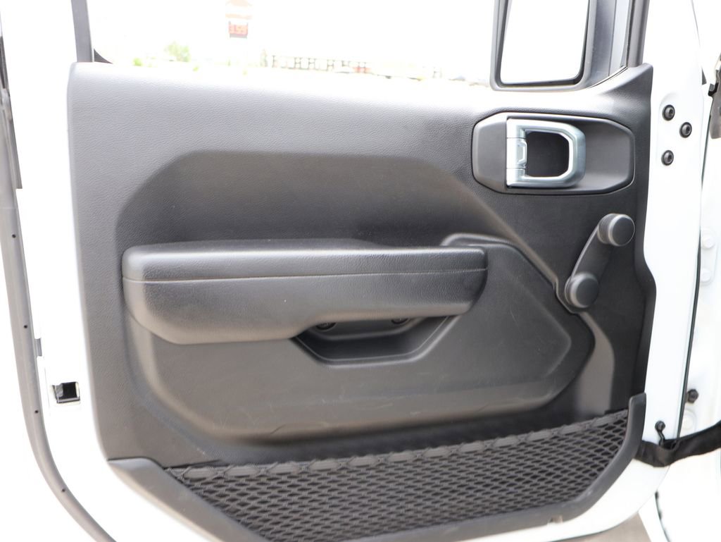 Used 2024 Jeep Wrangler Unlimited Sport AWD/4WD image 20