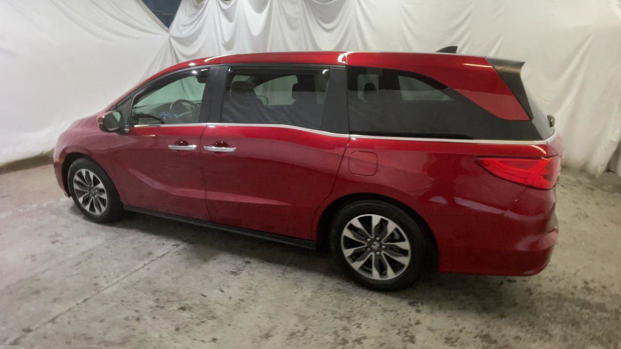 Certified 2024 Honda Odyssey EX-L image 6
