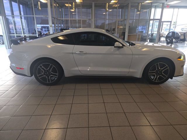 Used 2020 Ford Mustang Premium RWD image 9