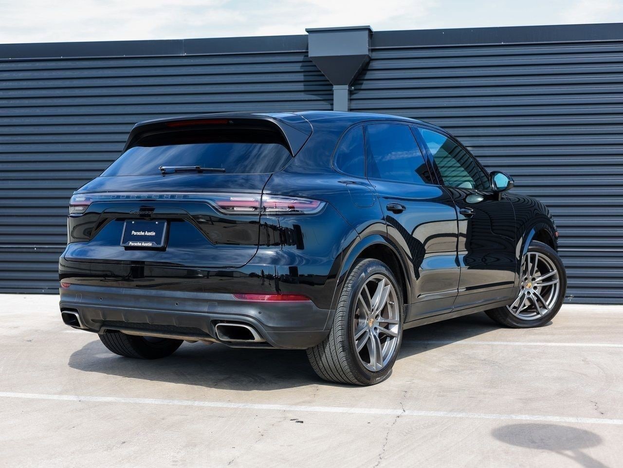 Certified 2023 Porsche Cayenne image 7