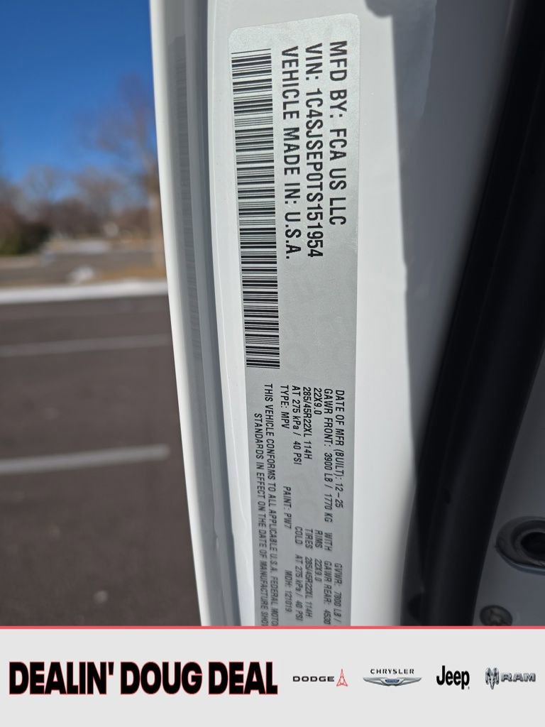 New 2026 Jeep Grand Wagoneer L Summit w/ Premium Group III image 30