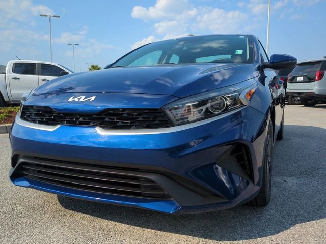 Used 2023 Kia Forte LXS w/ LXS Technology Package FWD image 8