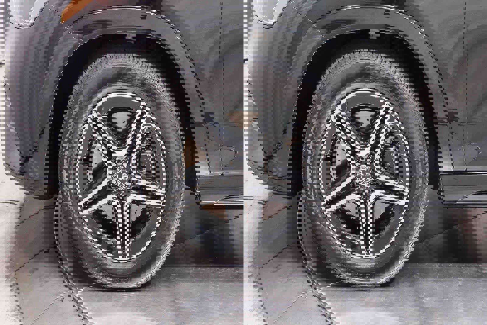 Used 2025 Mercedes-Benz GLE 580 4MATIC image 10