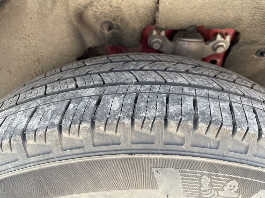 Used 2022 Ford Explorer XLT w/ Equipment Group 202A image 11