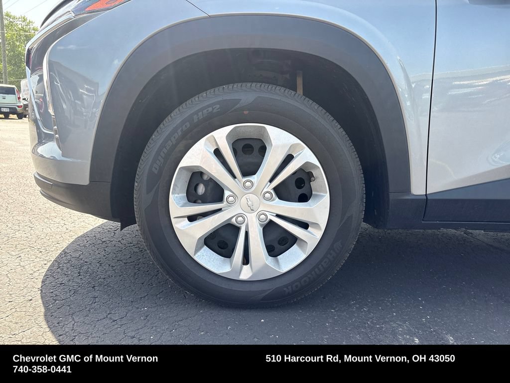 Used 2024 Chevrolet Trax LS w/ Driver Confidence Package FWD image 21