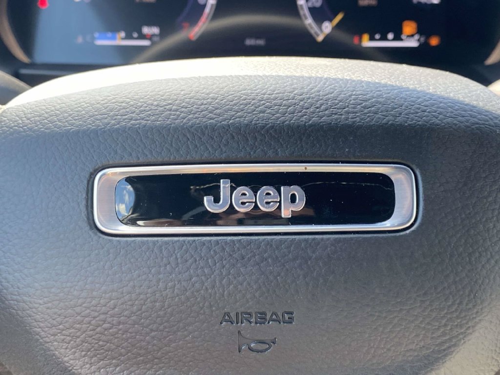 New 2026 Jeep Grand Cherokee L Limited RWD image 27