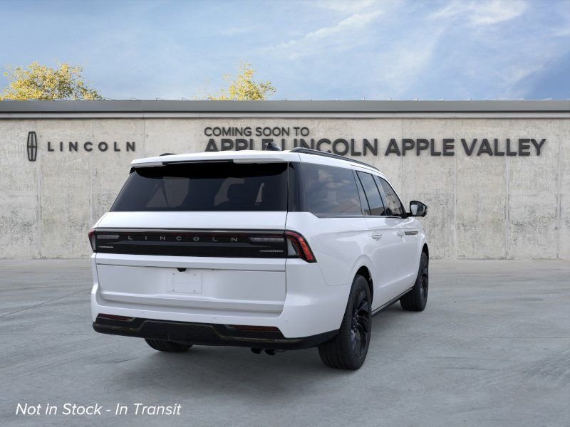 New 2026 Lincoln Navigator L Reserve w/ Jet Appearance Package AWD/4WD image 9